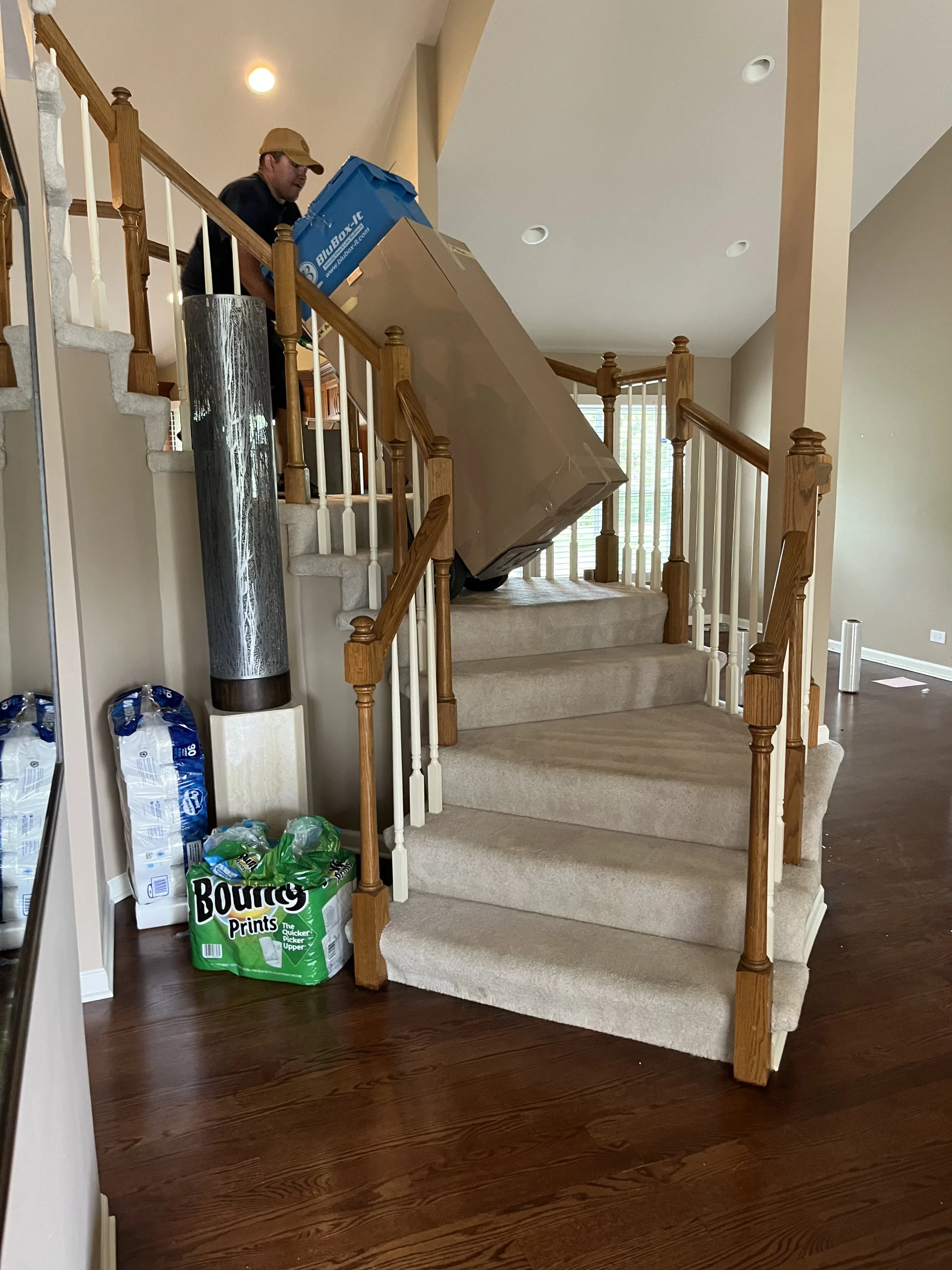 Furniture movers in Wicker Park