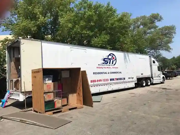 STI Movers Professional Long Distance Movers in Chicago Movers